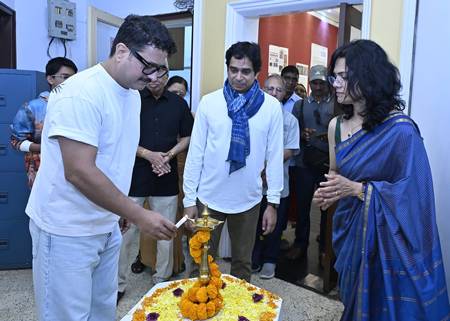 “UNTOLD STORIES” A Solo Show Of Paintings By Renowned Artist Rajesh Kedare In Jehangir Art Gallery